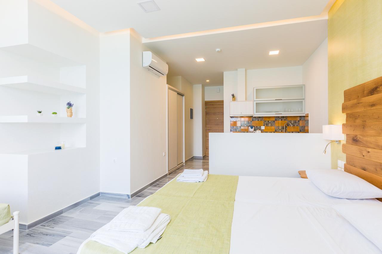 Meltemi Coast Suites Rethymno  Exterior photo