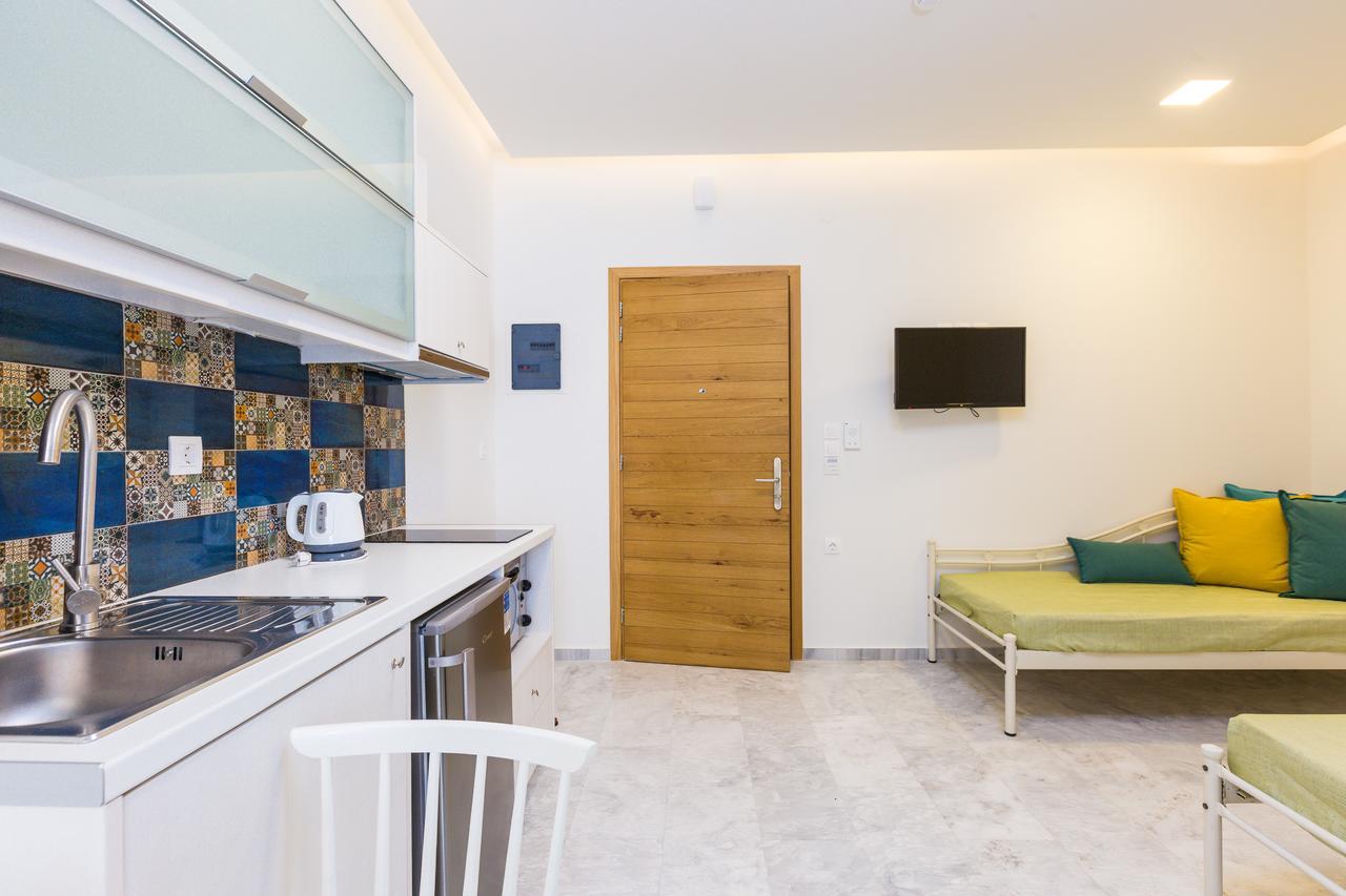 Meltemi Coast Suites Rethymno  Exterior photo