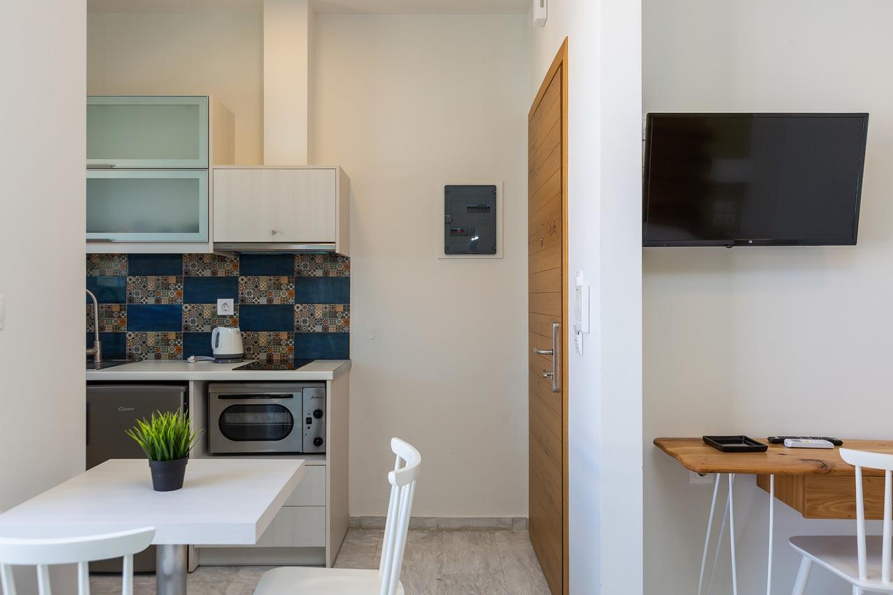 Meltemi Coast Suites Rethymno  Exterior photo
