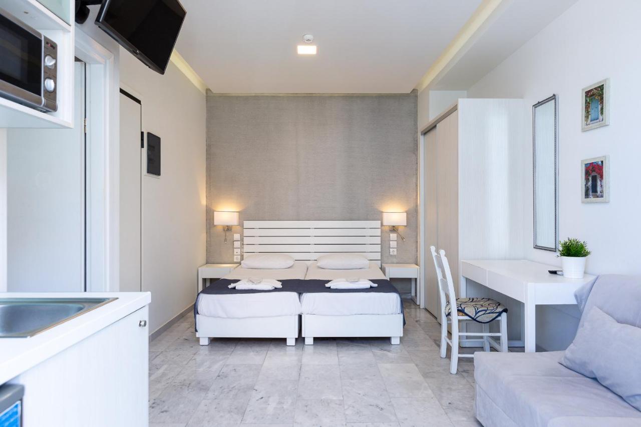 Meltemi Coast Suites Rethymno  Exterior photo